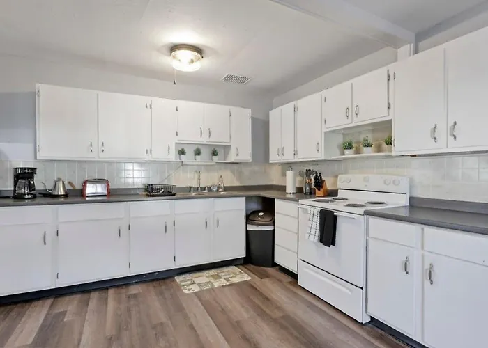 Housepitality - West Side - 6 Bedroom 2 Ba Holiday home Columbus