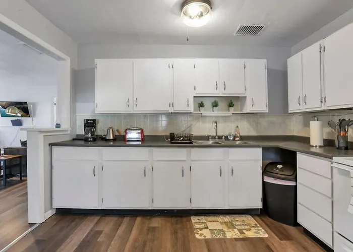Holiday home Housepitality - West Side - 6 Bedroom 2 Ba Columbus