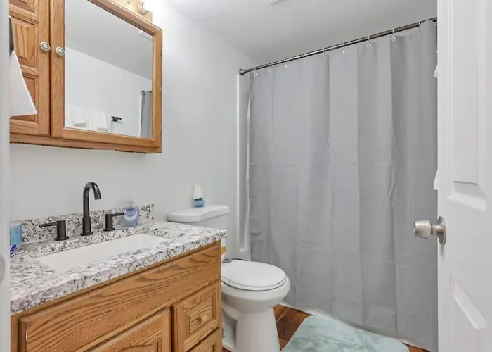 Holiday home Housepitality - West Side - 6 Bedroom 2 Ba Columbus