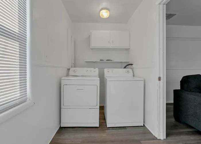 Housepitality - West Side - 6 Bedroom 2 Ba * Columbus
