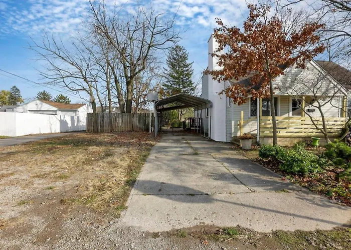 Housepitality - West Side - 6 Bedroom 2 Ba * Columbus